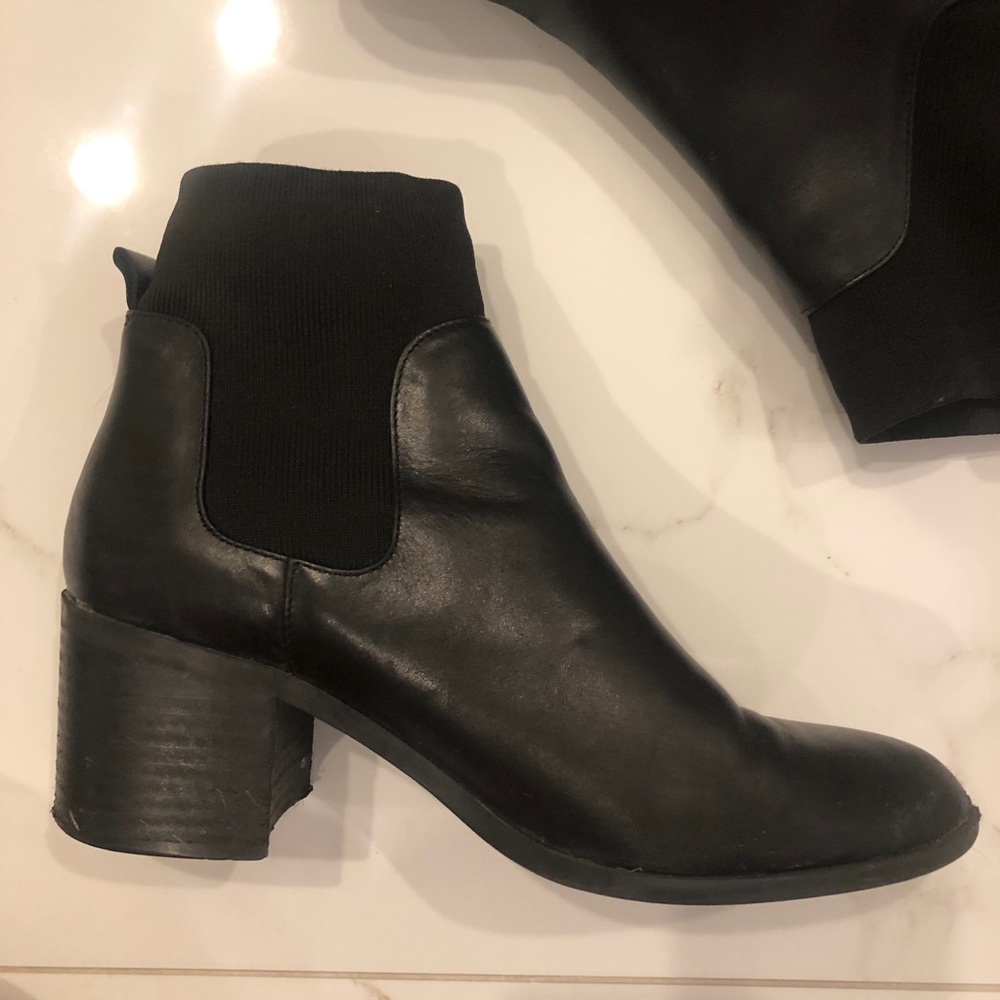 Steve Madden Ankle Boots Size 9